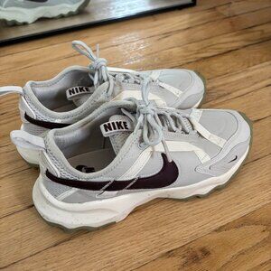 Nike TC 7900 brown and white Sneakers